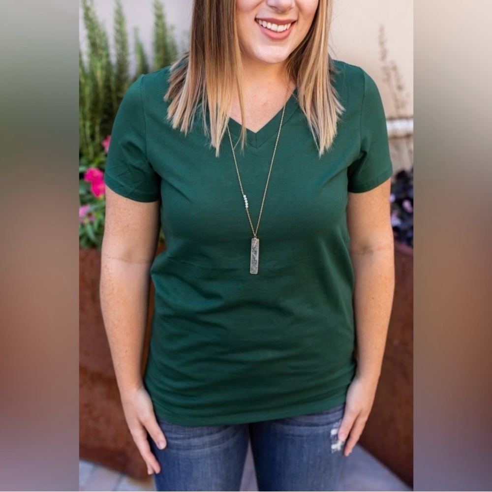 NWT Michelle Mae Forest Green Short Sleeve Fitted Tee size XS